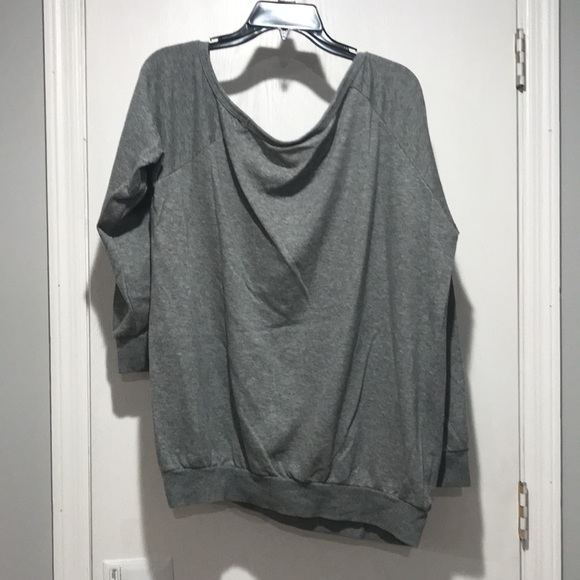 Lips sweater - Picture 2 of 2